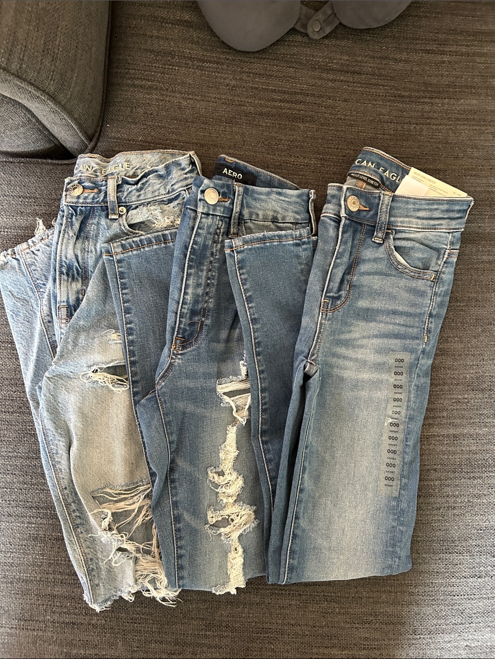 3 PAIRS of Jeans in American Eagle & Aero brands, size 000